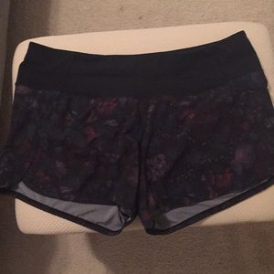 Lululemon speed shorts size 8